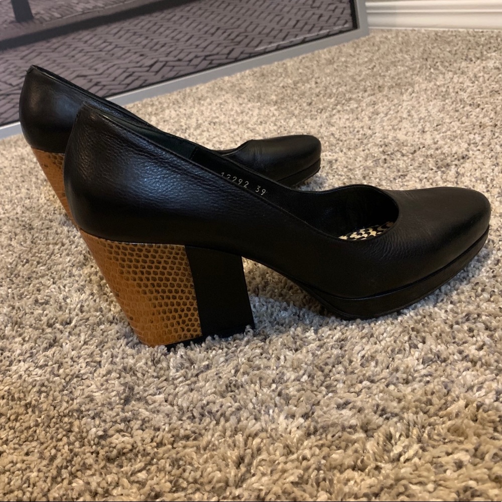 Stylish but sophisticated Dries Van Noten heel